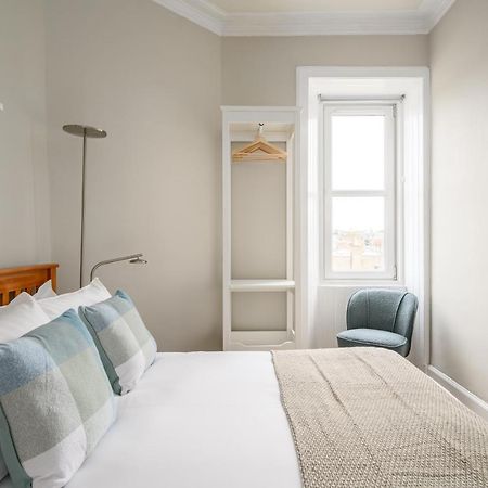 אדינבורו 2Br New Town Castle View Apartment מראה חיצוני תמונה